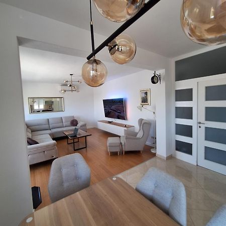 Sea Stone Apartment Подстрана Екстер'єр фото