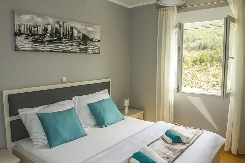 Sea Stone Apartment Подстрана Екстер'єр фото